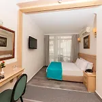 호텔 Kayamaris 4*