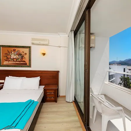 Hotel K Maris Hotel 4*