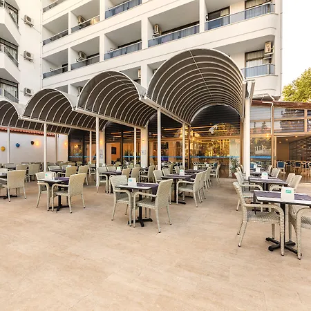 K Maris Hotel