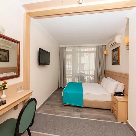 Hotel Kayamaris 4*