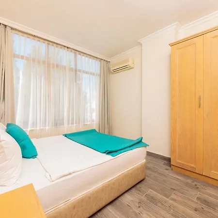 Kayamaris Hotel 4*