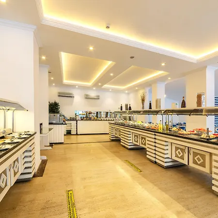 K Maris Hotel Отель